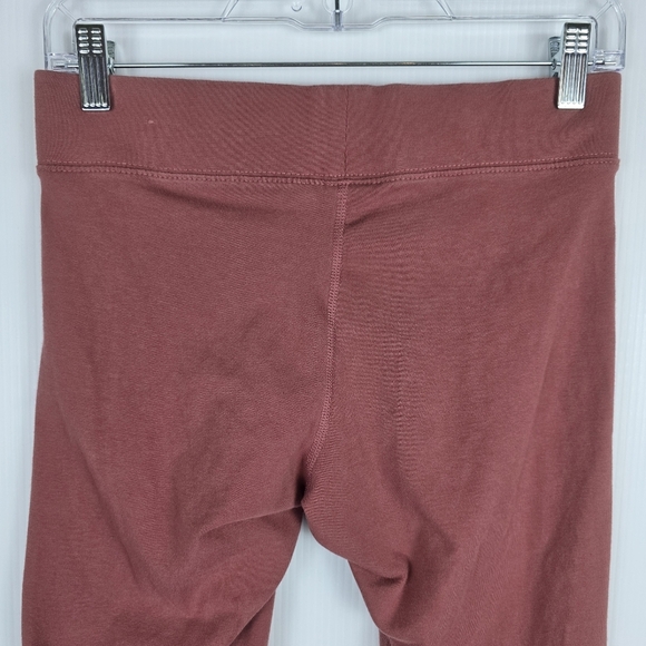 Nike Rust Colored Leggings with Signature Swoosh Size M Soft Activewear Sporty - Picture 9 of 10